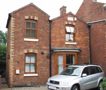 2 bedroom terraced house to rent - Photo 1