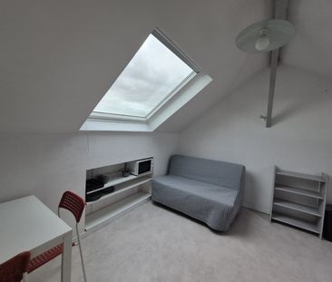 Location Appartement 1 pièce 13m² MONS EN BAROEUL 59370 - Photo 2