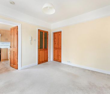 2 bedroom maisonette to rent - Photo 4
