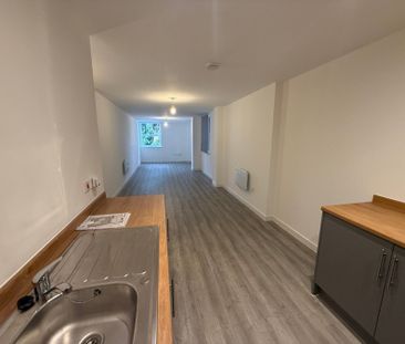 Town Centre, Taunton - Photo 6