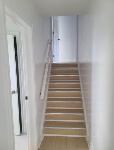 For Lease - 91 Margery Avenue Unit# Main floor, St. Catharines, Ontario - Photo 2