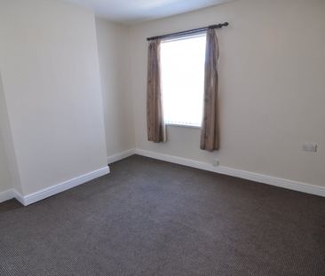 2 bed Terraced - To Let - Photo 6