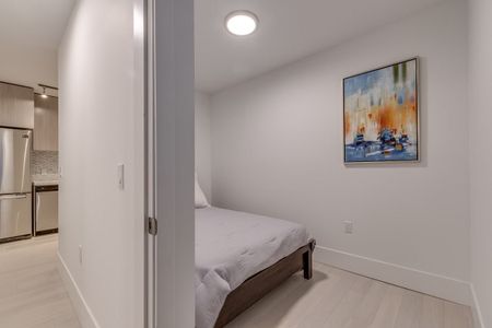 1425 Haro Street apartment — Vancouver, BC (2-Bedroom) - 2 Bedroom - Photo 5