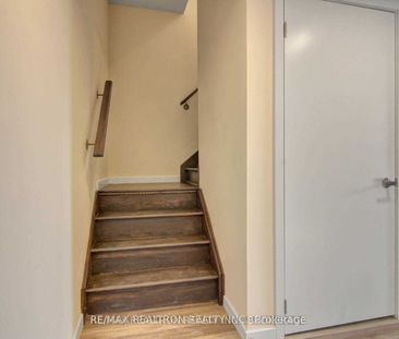 Condo Townhouse For Lease | N7305108 - Photo 3