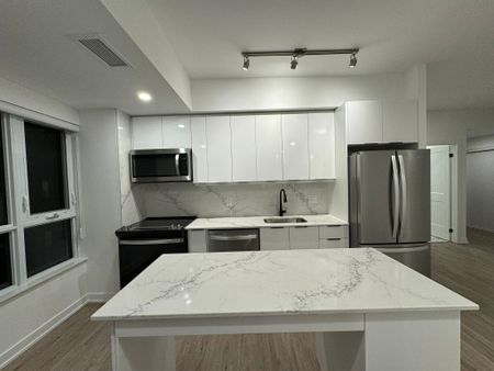 For Lease - 56 LAKESIDE Terrace Unit# 809, Barrie, Ontario - Photo 4