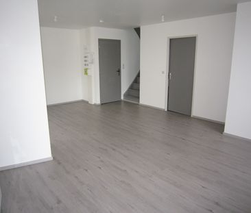Location Appartement 4 pièces 74m² CHARLIEU 42190 - Photo 3