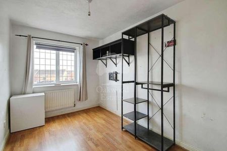 Deverills Way, Langley, SL3 - Photo 5