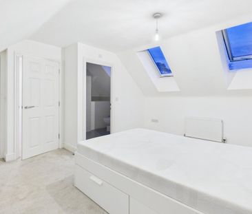 5 bedroom detached house to rent - Photo 6