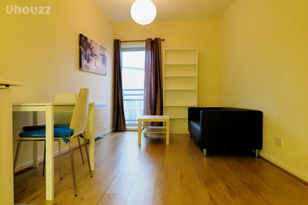 Entire Place·1B1B···Flat 28 City Heights, 85 Old Snow Hill - Photo 1