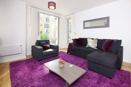 2 Bed Flat, High Street, M4 - Photo 2