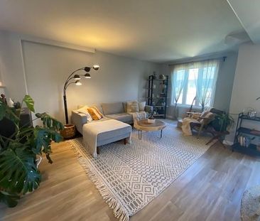 1458 Hanover Drive - 3 bed, 3.5 bath - Photo 2