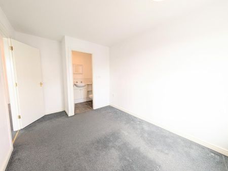 3 bedroom detached house to rent - Photo 3