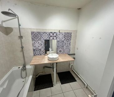 Location Appartement 3 pièces 68m² ST CHAMOND 42400 - Photo 4