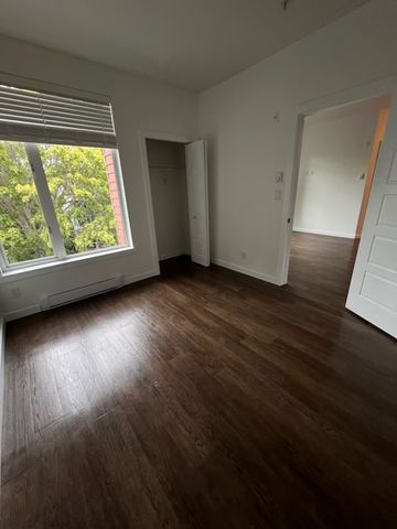 North Park Apartments - 5 - Photo 3