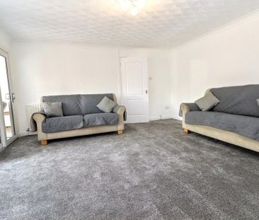 4 bedroom house to rent - Photo 2