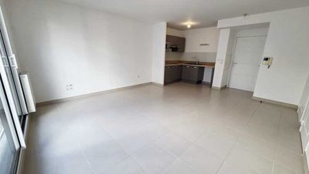 Location Appartement 2 pièces 43m² OLIVET 45160 - Photo 2
