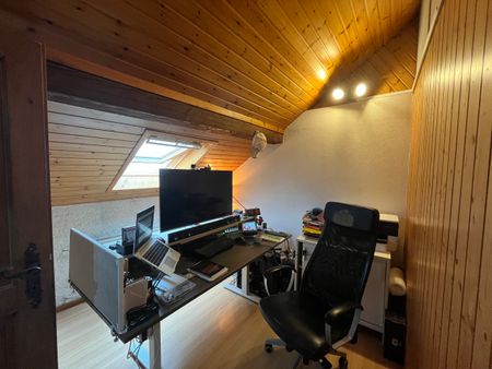 Appartement de 4 pièces dans les combles - Photo 4