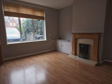 2 bedroom semi-detached house to rent - Photo 2