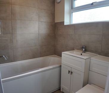 1 bedroom Apartment to let - Photo 5