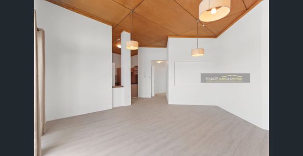 2br Apartment with Ocean Views and Pool - Photo 1