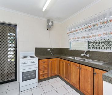 EDGE HILL DUPLEX CLOSE CAFES AND SCHOOLS - Photo 1