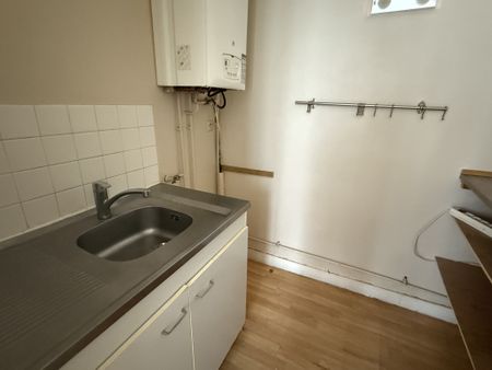 Location Appartement 2 pièces 40m² ORLEANS 45000 - Photo 3