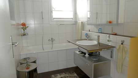 3½ Zimmer-Maisonettewohnung in Thun (BE), möbliert, auf Zeit - Photo 3