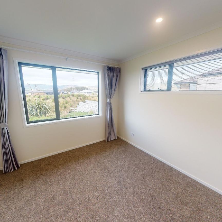 Fitzherbert - 4 Bedrooms - Photo 1