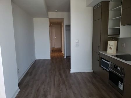 Bachelor condo Toronto - Photo 5