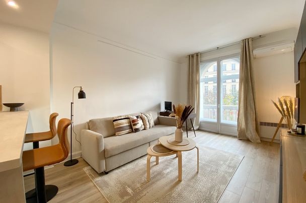 Appartement à louer rue Chauchat, Paris 9ème - Photo 1