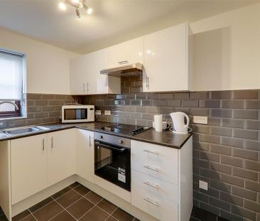 1 bedroom flat to rent - Photo 5