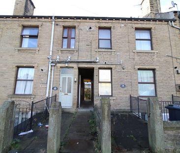 Yew Green Road, Lockwood, Huddersfield - Photo 2