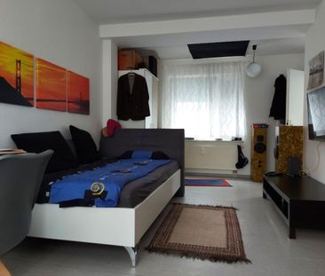 Nur für Studierende: Kleines und gemütliches 1 Zimmer-Apartment, Nä... - Photo 2