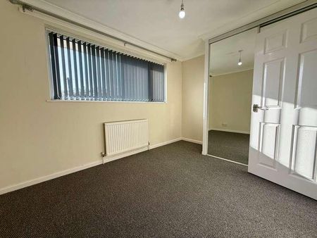 King John Avenue, Bournemouth, BH11 - Photo 4