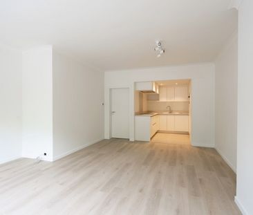 Volledig gerenoveerd appartement met zalig terras - Photo 3