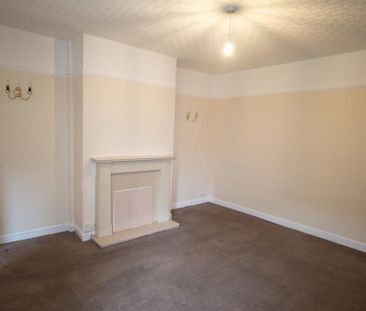 2 bedroom end of terrace house to rent - Photo 2
