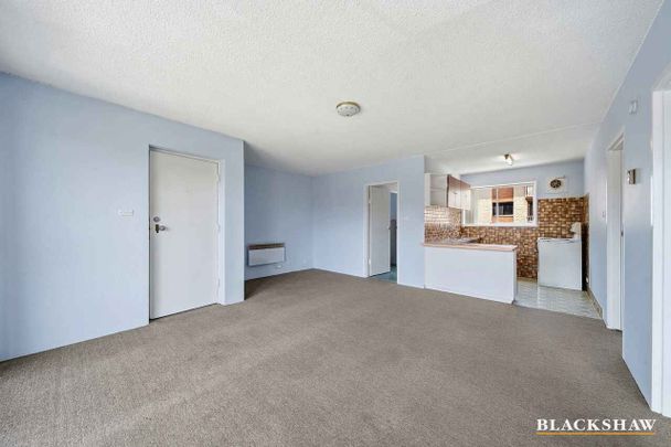 CONVENIENT TWO BEDROOM UNIT - Photo 1