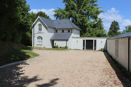 Gardeners Cottage, South Hartfield House, Hartfield, Colemans Hatch, TN7 4EH - Photo 4