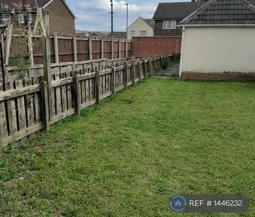 3 bedroom terraced house to rent - Photo 2