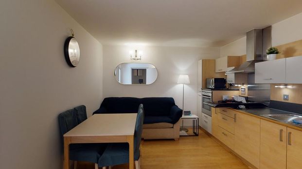 1 bedroom in a flat share to rent - Photo 1