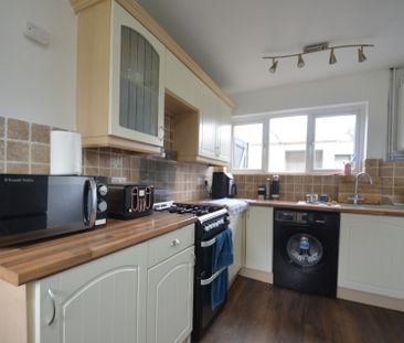 2 bedroom Property to rent - Photo 5