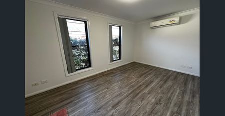 Low Maintenance Three Bedroom Unit in Convenient Location - Photo 5