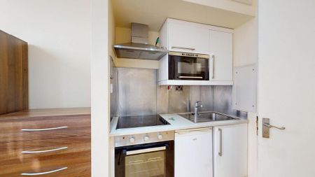 Studio to rent - Photo 5