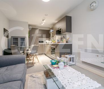 Adelphi Street, Salford - Photo 1