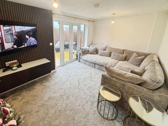 3 bedroom House To Let - Photo 1