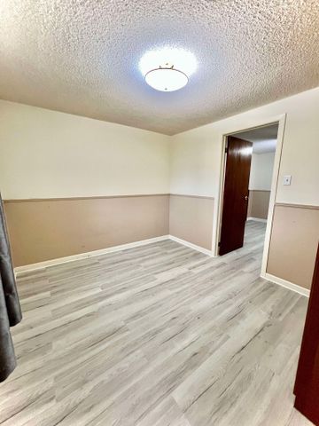 For Lease - 7094 Casey Street, Niagara Falls, Ontario - Photo 5