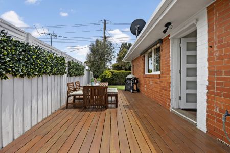 A Bright Beachside Sanctuary with Inspired Outdoor Living - Photo 4