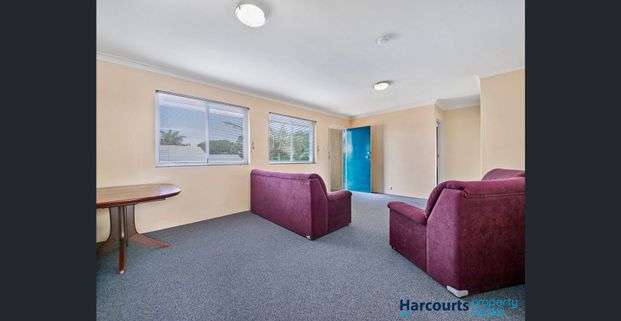 Spacious 2-Bedroom Unit in an Ideal Location - Photo 1