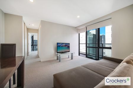 Spacious 2 bedroom unit with secured carpark plus GYM facility! - Photo 4