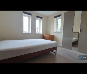 2 bedroom flat to rent - Photo 6